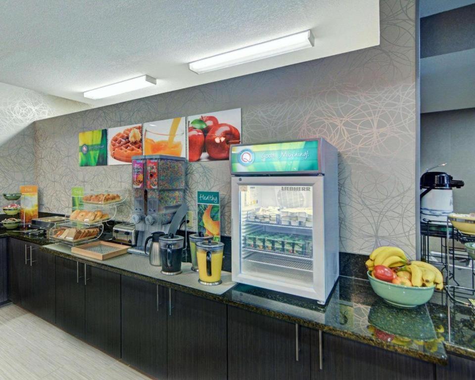 Quality Inn & Suites Grand Prairie Zewnętrze zdjęcie